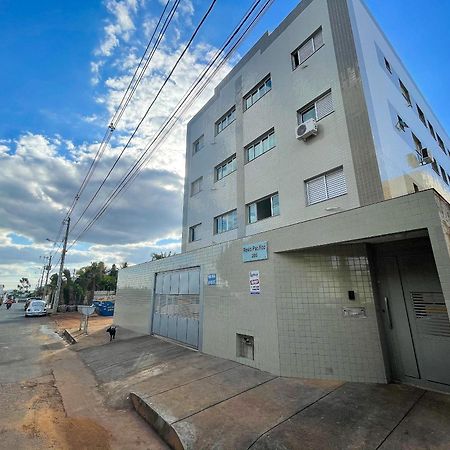 202- Apartamento De 2 Quartos Para Ate 5 Hospedes Patos de Minas Exterior photo